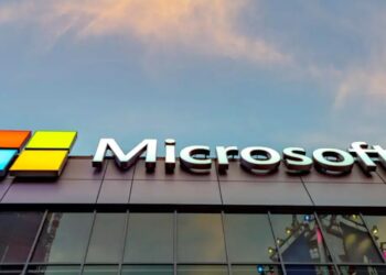 Microsoft-Backed Builder.ai Crashes Amid Fake AI Talk