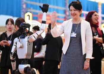 From algorithms to assembly lines: AI resets industries in Davos spotlight From algorithms to assembly lines: AI resets industries in Davos spotlight