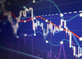 US Telecoms Navigate Capex Decline: Economic Challenges for AT&T, Verizon, and More