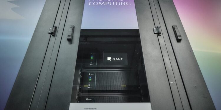 World’s first AI photonic processor fires up